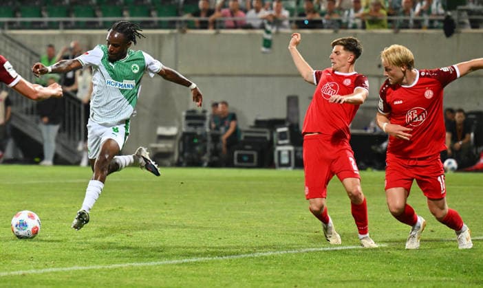 26.05.2026 - Fussball - Saison 2025 2026 - Relegation 2. Fussball Bundesliga - Hinspiel: SpVgg Greuther Fürth ( Kleeblatt ) - Rot Weiss Essen RWE - Sportfoto Zink - xwoxzix - DFL regulations prohibit any use of photographs as image sequences and or quasi-video - only for editorial use - Noel Futkeu (9, SpVgg Greuther Fürth ) Chance Torchance
