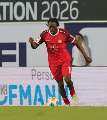 26.05.2026 - Fussball - Saison 2025 2026 - Relegation 2. Fussball Bundesliga - Rückspiel: SpVgg Greuther Fürth ( Kleeblatt ) - Rot Weiss Essen RWE - Sportfoto Zink DaMa - xdaxmax - DFL regulations prohibit any use of photographs as image sequences and or quasi-video - only for editorial use - Dickson Abiama (11, Rot-Weiss Essen ) - Freisteller Einzelbild