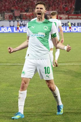 26.05.2026, xrekx, Fussball 2.Bundesliga Relegation, SpVgg Greuther Fuerth - Rot-Weiss Essen v.l. Torjubel nach dem Tor zum celebrating the goal celebrate 2:0 durch Branimir Hrgota (SpVgg Greuther Fuerth) (DFL DFB REGULATIONS PROHIBIT ANY USE OF PHOTOGRAPHS as IMAGE SEQUENCES and or QUASI-VIDEO) Fuerth