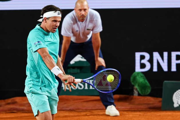 2026.05.26 Paryz Tenis French Open Roland Garros 2026 Felix Auger-Aliassime - Daniel Altmaier N z Daniel Altmaier Foto Pawel Andrachiewicz PressFocus 2026.05.26 Paris Tennis - French Open Roland Garros 2026 Felix Auger-Aliassime - Daniel Altmaier Daniel Altmaier Credit: Pawel Andrachiewicz PressFocus NEWSPIX.PL --- newspix.pl 