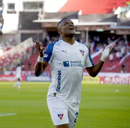 FBL LIBERTADORES LIGA VS ALWAYS READY Quito 26 de mayo del 2026. Liga Deportiva Universitaria recibe a Always Ready por una fecha mas de la Copa Libertadores en el estadio Gonzalo Pozo Ripalda. API DANIEL MOLINEROS Quito Pichincha Ecuador Copyright: xDanielxMolinerosx