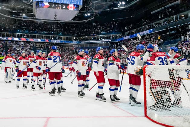FRIBOURG, SWITZERLAND - MAY 26: Czechia loose the game and move to Zurich for quarter finals during the 2026 IIHF Ice hockey, Eishockey World Championship, WM, Weltmeisterschaft Switzerland game between Czechia and Canada at BCF Arena on May 26, 2026 in Fribourg, Fribourg. Fribourg BCF Arena Fribourg Switzerland Copyright: xJustPictures.ch JarixPestelaccix jp-en-EuSpIm-JP6_JAR_Czechia_Canada_26May2026_00221