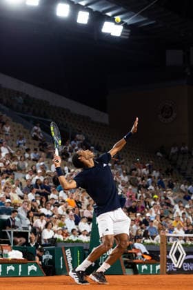 PARIS, FRANCE - MAY 26: Felix Auger-Aliassime of Canada is seen in action in his first round match against Daniel Altmaier of Germany during Day Three of the 2026 French Open at Roland Garros on May 26, 2026 in Paris, France. (Photo by Pauline FIGUET SPP)  Copyright: xPaulinexFIGUETx xSPPx Sportspressphoto_SPR155048