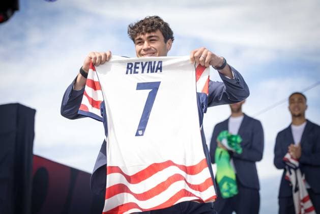 May 26, 2026, New York, Ny, United States: Giovanni Reyna player of the United States national team, Nationalteam during an event to announce the squad for the 2026 World Cup at Pier 17 in New York, United States, on Tuesday, May 26. New York United States - ZUMAv122 20260526_aap_v122_078 Copyright: xWilliamxVolcovx