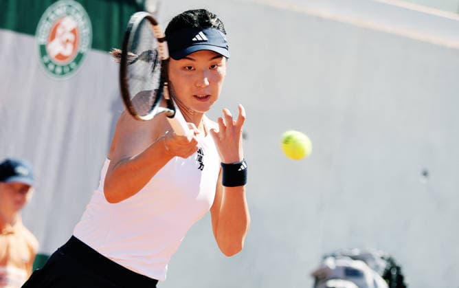 TENNIS - French Open 2026 PARIS,FRANCE,27.MAY.26 - TENNIS - WTA, Tennis Damen Tour, French Open, Roland Garros, Grand Slam. Image shows Xinyu Wang (CHN).  GEPAxpictures xMatthiasxHauer