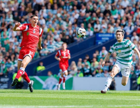 23.05.2026 Celtic v Dunfermline Athletic, Scottish Gas Scottish Cup Final ....................... John Tod misses a long ball which allowed Daizen Maeda to score  Copyright: xKennyxRamsayx NINTCHDBPICT001084164124