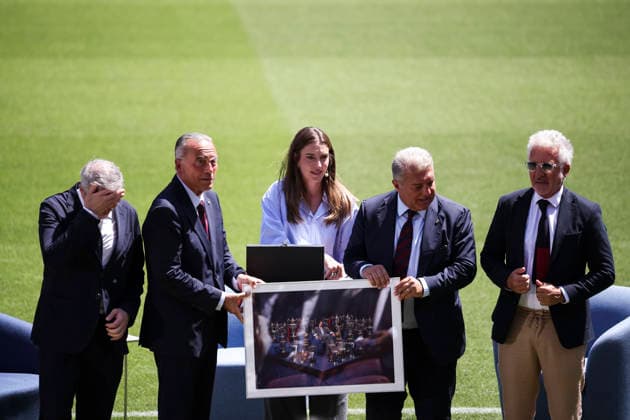 May 27, 2026, Barcelona, Barcelona, SPAIN: Rafa Yuste, President of FC Barcelona, Barca Joan Laporta and Alexia Putellas during departure as an FC Barcelona player a Spotify Camp Nou stadium on May 27, 2026 in Barcelona, Spain. Alexia Putellas Her Departure As Player Of FC Barcelona  - ZUMAa181 20260527_zaa_a181_017 Copyright: xJavierxBorregox