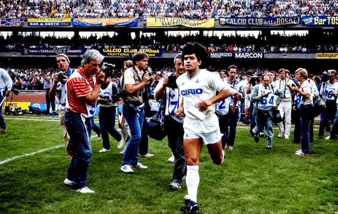 Serie A match between Hellas Verona and Napoli, S.S.C. VERONA, ITALY - SEPTEMBER 16: Diego Maradona Napoli S.S.C. Maradona takes to the pitch a Serie A match between Hellas Verona and Napoli S.S.C at Stadio Marcantonio Bentegodi, on September 16, 1984 in Verona, Italy. Verona Italy Copyright: xStefanoxMontesix