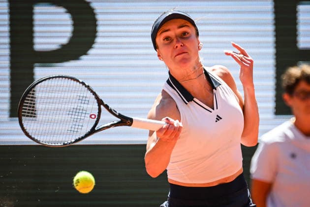 May 27, 2026, Paris, France, France: Elina SVITOLINA of Ukraine during the fourth day of the Roland-Garros 2026, French Open 2026, Grand Slam tennis tournament at Roland-Garros Stadium on May 27, 2026 in Paris, France. Roland Garros 2026 - Day 4  - ZUMAm308 20260527_zsp_m308_023 Copyright: xMatthieuxMirvillex
