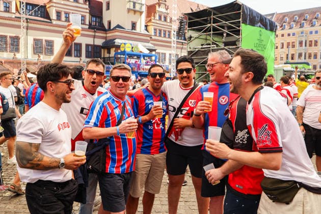Fan Zone before the UEFA Conference League Final: Crystal Palace FC Vs Rayo Vallecano Fans of Crystal Palace and Rayo are seen in the fan zone before the UEFA Conference League Final 2026 match between Crystal Palace FC and Rayo Vallecano in Leipzig. Copyright: xMikolajxBarbanellx