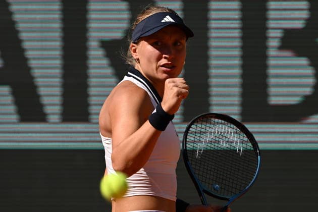 2026 French Open (Roland-Garros) - Day 4 PARIS, FRANCE - MAY 27: Yuliia Starodubtseva (not seen) of Ukraine competes with Elena Rybakina of Kazakhstan in the women s singles match on day 4 of the French Open tennis tournament on Court Suzanne-Lenglen at the Roland-Garros Complex in Paris, France on May 27, 2026. Burak Akbulut Anadolu Paris France. Editorial use only. Please get in touch for any other usage.  Copyright: x2026xAnadoluxBurakxAkbulutx