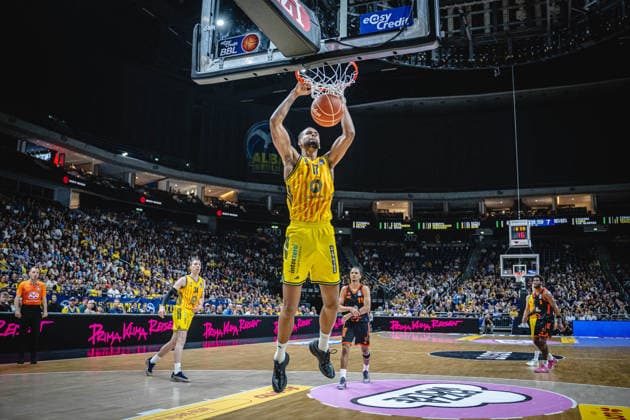 Basketball Berlin 27.05.2026 Saison 2025 2026 EasyCredit BBL 1. Bundesliga Männer, Herren Playoffs Viertelfinale Spiel 5 Alba Berlin - RASTA Vechta Norris Agbakoko (Alba Berlin, No.17)