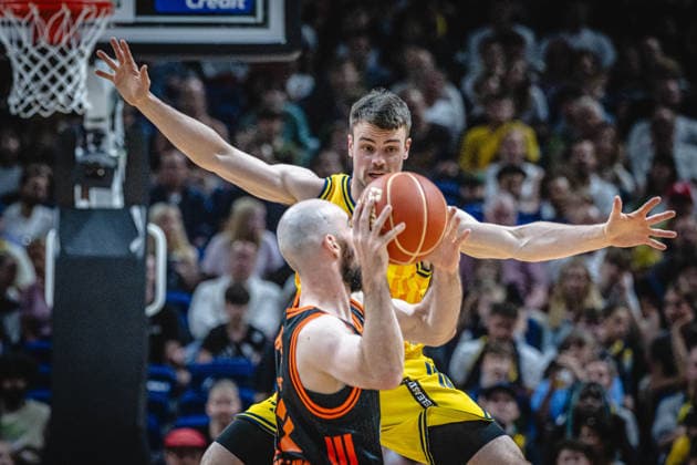 Basketball Berlin 27.05.2026 Saison 2025 2026 EasyCredit BBL 1. Bundesliga Männer, Herren Playoffs Viertelfinale Spiel 5 Alba Berlin - RASTA Vechta Jonas Mattisseck (Alba Berlin, No.09) Tommy Kuhse (Vechta, No.12)