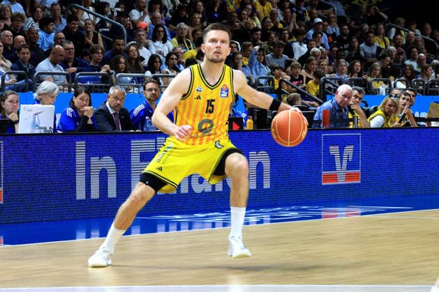 DEU, easyCredit BBL, ALBA vs. Rasta Vechta, 27.05.2026, Uber-Arena, Berlin, DEU, easyCredit BBL, ALBA vs. Rasta Vechta, im Bild Martin Hermannsson (ALBA Berlin 15)