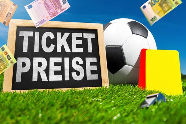 Germany - May 22, 2026: PHOTO MONTAGE: Flying banknotes next to a soccer ball and the words Ticket Prices symbolize the rising cost of tickets for the 2026 World Cup in the United States, Canada, and Mexico. *** FOTOMONTAGE, Fliegende Geldscheine neben Fußball und der Aufschrift Ticketpreise symbolisieren die steigenden Kosten für Eintrittskarten zur WM 2026 in den USA, Kanada und Mexiko.