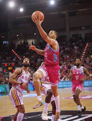 Alijah Comithier Telekom Baskets Bonn vs. Fitness First Würzburg (Wuerzburg) Baskets Playoffs Viertelfinale Spiel 5 - Saison 2025 26