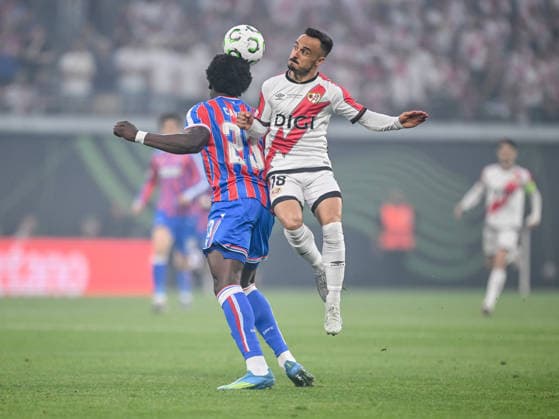 Jaydee Canvot (Crystal Palace) and Alvaro Garcia (Rayo Vallecano) battle for the ball during the UEFA Conference League Final 2026 match between Crystal Palace FC and Rayo Vallecano de Madrid at Football Arena Leipzig on May 27, 2026 in Leipzig, Germany. (Photo by Harry Langer DeFodi Images) -