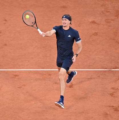 2026 French Open (Roland-Garros) - Day 4 PARIS, FRANCE - MAY 27: Alexander Zverev of Germany in action against Tomas Machac (not seen) of Czech Republic during the Men s Singles second round on Day Four of the 2026 French Open at Roland Garros on May 27, 2026 in Paris, France. Mustafa Yalcin Anadolu Paris France. Editorial use only. Please get in touch for any other usage.  Copyright: x2026xAnadoluxMustafaxYalcinx