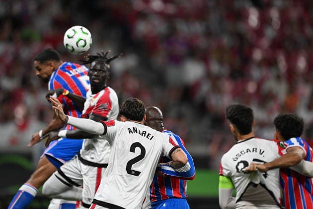 Crystal Palace v Rayo Vallecano - UEFA Conference League Final LEIPZIG, GERMANY - MAY 27: Andrei (2) of Rayo Vallecano in action during the UEFA Conference League Final 2026 match between Crystal Palace FC and Rayo Vallecano de Madrid at Football Arena, in Leipzig, Germany, on May 27, 2026. Burak Akbulut Anadolu Leipzig Germany. Editorial use only. Please get in touch for any other usage.  Copyright: x2026xAnadoluxBurakxAkbulutx