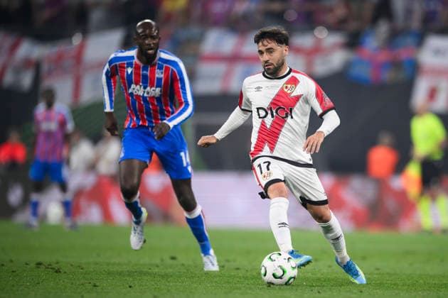 Crystal Palace FC v Rayo Vallecano de Madrid - UEFA Conference League Unai Lopez of Rayo Vallecano de Madrid is challenged by Jean-Philippe Mateta of Crystal Palace FC during the UEFA Conference League 2025 26 final football match between Crystal Palace FC and Rayo Vallecano de Madrid. Leipzig Germany Copyright: xNicolòxCampox