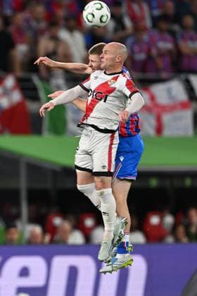 Crystal Palace v Rayo Vallecano - UEFA Conference League Final LEIPZIG, GERMANY - MAY 27: Isi Palazon (front) of Rayo Vallecano in action during the UEFA Conference League play offs final match between Crystal Palace and Rayo Vallecano at Red Bull Arena in Leipzig, Germany on May 27, 2026. Halil Sagirkaya Anadolu Leipzig Germany. Editorial use only. Please get in touch for any other usage.  Copyright: x2026xAnadoluxHalilxSagirkayax