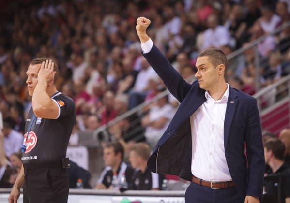 Trainer Marko Stankovic Telekom Baskets Bonn vs. Fitness First Würzburg (Wuerzburg) Baskets Playoffs Viertelfinale Spiel 5 - Saison 2025 26