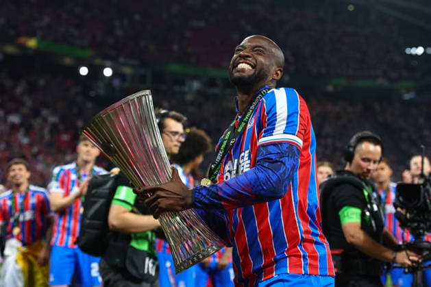 UEFA Conference League Final: Crystal Palace v Rayo Vallecano LEIPZIG, GERMANY - 27th May 2026: Jean-Philippe Mateta of Crystal Palace celebrates with the trophy after the UEFA Conference League Final match between Crystal Palace FC and Rayo Vallecano de Madrid at the Red Bull Arena Leipzig Red Bull Arena Germany Copyright: xCraigxMercerx xPeakxActionxPhotosx