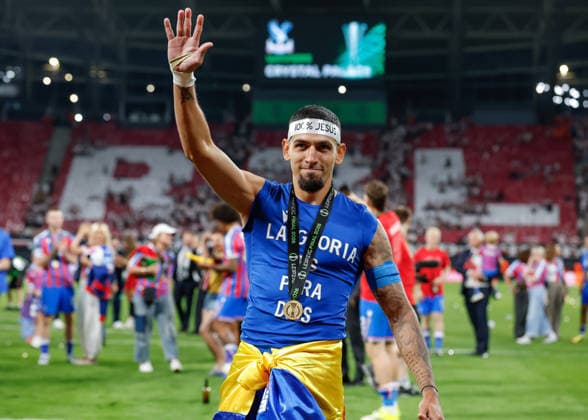 Leipzig, Germany, 27th May 2026. Daniel Munoz of Crystal Palace celebrates following the Crystal Palace vs Rayo Vallecano UEFA Conference League Final match at Leipzig Stadium, Leipzig. Picture credit should read: Cody Froggatt Sportimage EDITORIAL USE ONLY. No use with unauthorised audio, video, data, fixture lists, club league logos or live services. Online in-match use limited to 120 images, no video emulation. No use in betting, games or single club league player publications. SPI_149_CF_CRYSTAL_PALACE_V_RAYO_VALLECANO SPI-4827-0149