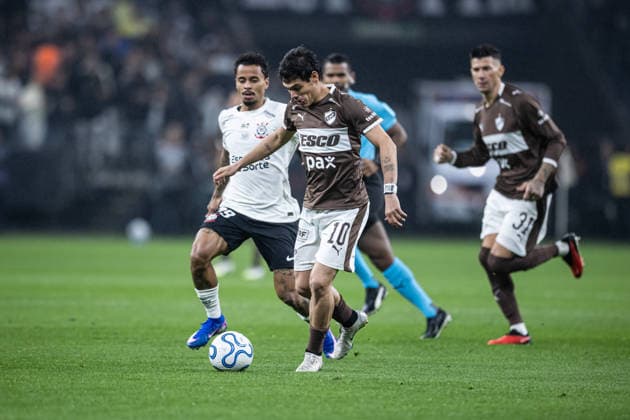 CONMEBOL Libertadores 2026: Corinthians vs. Platense SAO PAULO, BRAZIL - MAY 27: Zapiola in the match between Corinthians and Platense, valid for the sixth round of the CONMEBOL Libertadores 2026, this Wednesday (26), at Neo Quimica Arena, SP, Brazil on May 27, 2026. Copyright: xJhonyxInacioxJhonyxInaciox
