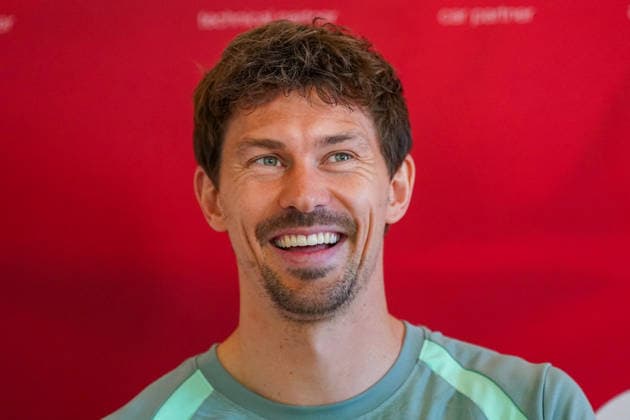 Schweiz: Fussball Schweizer Nationalmannschaft 2025 - 2026, Medienkonferenz - Christian Fassnacht - Pavillon Gründenmoos (St. Gallen): Christian Fassnacht von der Schweizer Nationalmannschaft während einer Pressekonferenz im Pavillon Gründenmoos in St. Gallen, Schweiz. Mimik, Gesichtsausdruck, Emotion, Portraitfoto, Portrait, Einzelaufnahme, Porträt Copyright: xJOERANxSTEINSIEKx