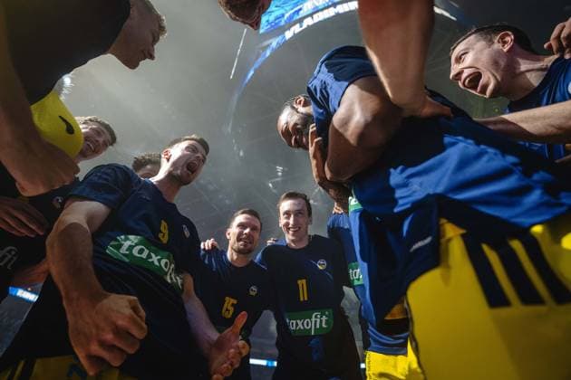 Basketball Berlin 27.05.2026 Saison 2025 2026 EasyCredit BBL 1. Bundesliga Männer, Herren Playoffs Viertelfinale Spiel 5 Alba Berlin - RASTA Vechta Teamvorstellung Alba Huddle Jonas Mattisseck (Alba Berlin, No.09) Martin Hermannsson (Alba Berlin, No.15) Moses Wood (Alba Berlin, No.11) J wan Roberts (Alba Berlin, No.13) und andere