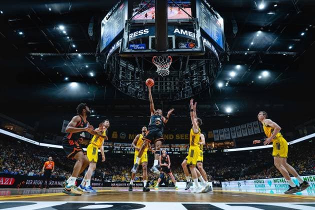 Basketball Berlin 27.05.2026 Saison 2025 2026 EasyCredit BBL 1. Bundesliga Männer, Herren Playoffs Viertelfinale Spiel 5 Alba Berlin - RASTA Vechta Alonzo Verge (Vechta, No.11)