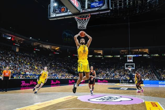 Basketball Berlin 27.05.2026 Saison 2025 2026 EasyCredit BBL 1. Bundesliga Männer, Herren Playoffs Viertelfinale Spiel 5 Alba Berlin - RASTA Vechta Norris Agbakoko (Alba Berlin, No.17)