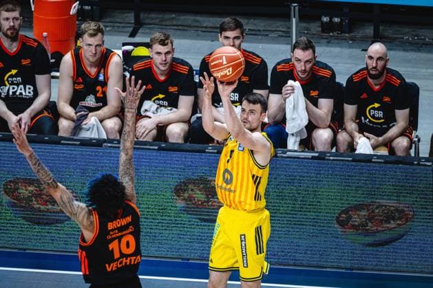 Basketball Berlin 27.05.2026 Saison 2025 2026 EasyCredit BBL 1. Bundesliga Männer, Herren Playoffs Viertelfinale Spiel 5 Alba Berlin - RASTA Vechta Jonas Mattisseck (Alba Berlin, No.09) Tevin Brown (Vechta, No.10)