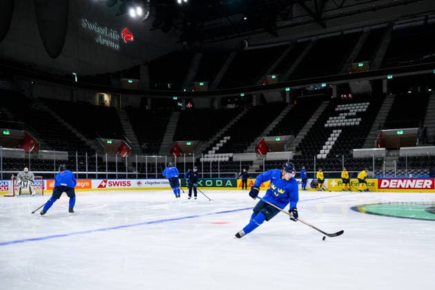 260528 Simon Holmström of Sweden at a practice session during the 2026 IIHF Ice hockey, Eishockey World Championship, WM, Weltmeisterschaft on May 28, 2026 in Zürich. Photo: Jesper Zerman BILDBYRAN kod JZ JZ0734 ishockey ice hockey ishockey-vm 2026 vm 2026 iihf world championship träning practice sverige sweden day 14 bbeng Copyright: JESPERxZERMAN BB260528JZ016