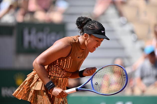2026 French Open (Roland-Garros) - Day 5 PARIS, FRANCE - MAY 28: Naomi Osaka of Japan competes against Donna Vekic (not seen) of Croatia during the women s singles second round on day five of the 2026 French Open at Court Simonne-Mathieu in Paris, France on May 28, 2026. Mustafa Yalcin Anadolu Paris France. Editorial use only. Please get in touch for any other usage.  Copyright: x2026xAnadoluxMustafaxYalcinx
