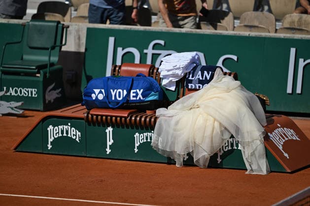 French Open - Naomi Osaka Naomi Osaka of Japan is seen wearing a dress collaberated wit Nike and London-based fashion designer Robert Wun prior to her second round match against Donna Vekic of Croatia during Day Five of the 2026 French Open at Roland Garros on May 28, 2026 in Paris, France. Photo by Franck Castel ABACAPRESS.COM Paris France  Copyright: xCastelxFranck ABACAx