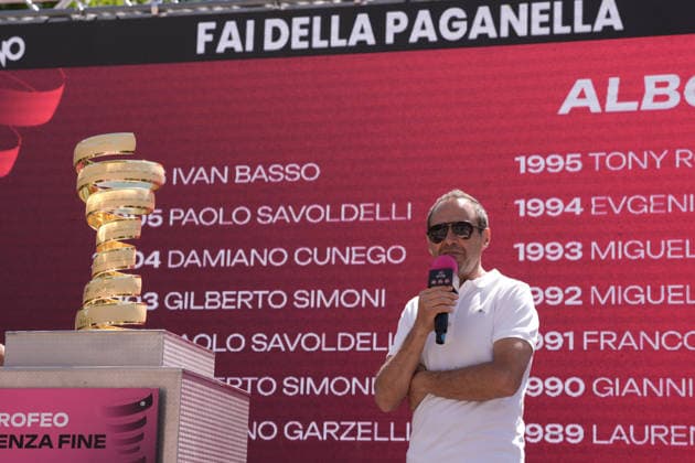 Gilberto Simoni during Stage 18 of the Giro d™Italia, from Fai della Paganella to Pieve di Soligo, Italy - Thursday May 28, 2026.  Copyright: xMassimoxPaolonex xLaPressex