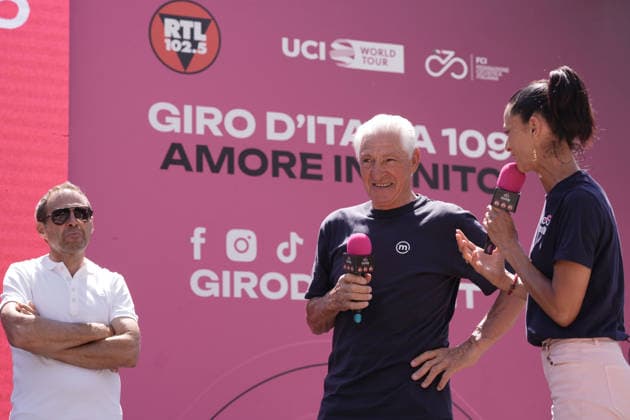 Francesco Moser e Gilberto Simoni during Stage 18 of the Giro d™Italia, from Fai della Paganella to Pieve di Soligo, Italy - Thursday May 28, 2026.  Copyright: xMassimoxPaolonex xLaPressex