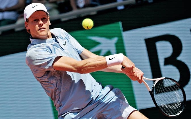 TENNIS - French Open 2026 PARIS,FRANCE,28.MAY.26 - TENNIS - ATP, Tennis Herren World Tour, French Open, Roland Garros, Grand Slam. Image shows Jannik Sinner (ITA).  GEPAxpictures xMatthiasxHauer