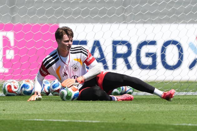 Trainings-Torwart Goalie Jonas Urbig (Deutschland Germany) - Herzo Base 28.05.2026: Deutsche Nationalmannschaft, Trainingslager zur WM-Vorbereitung, Home Ground, HerzoBase, World of Adidas, Herzogenaurach