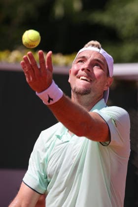 Jan-Lennard Struff, GER, during second round of 2026 French Open at Roland Garros, Paris, 28 05 2026; -