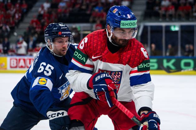 260528 Sakari Manninen of Finland and Michal Kempny of Czech Republic during the 2026 IIHF Ice hockey, Eishockey World Championship, WM, Weltmeisterschaft quarterfinal match between Finland and Czech Republic on May 28, 2026 in Zürich. Photo: Jesper Zerman BILDBYRAN kod JZ JZ0735 ishockey ice hockey ishockey-vm 2026 vm 2026 iihf world championship finland tjeckien czech republic bbeng finland Copyright: JESPERxZERMAN BB260528JZ048