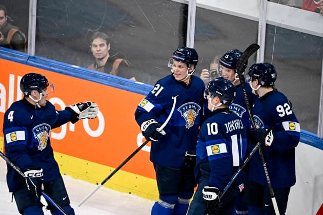 LKS 20260528 Players of team Finland celebrate 2-0 goal during the 2026 IIHF Ice hockey, Eishockey World Championships quarterfinal match between Finland and Czechia in Zurich on May 28, 2026. - RONI REKOMAA Zürich Switzerland wbO8rJBTyqk  Copyright: xRonixRekomaax wbO8rJBTyqk