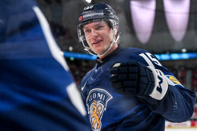 ZURICH, SWITZERLAND - MAY 28: Anton Lundell of Finland celebrates his goal during the 2026 IIHF Ice hockey, Eishockey World Championship, WM, Weltmeisterschaft Switzerland game between Finland and Czechia at Swiss Life Arena on May 28, 2026 in Zurich, Zurich. Zurich Swiss Life Arena Zurich Switzerland Copyright: xJustPictures.ch AndreaxBrancax jp-en-EuSpIm-JP7_ANB_FinCze_28052026_0304