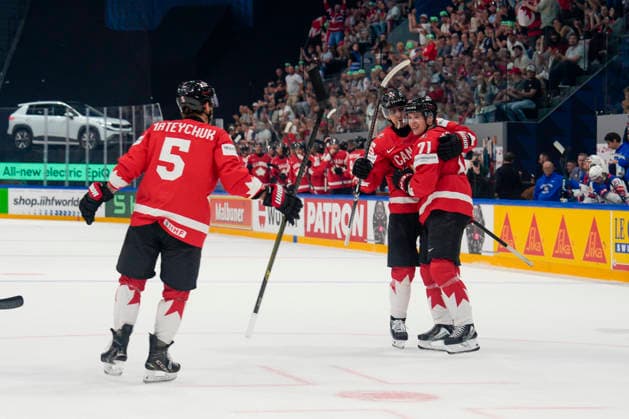 FRIBOURG, SWITZERLAND - MAY 28: Macklin Celebrini of Canada R) celebrated for his goal during the 2026 IIHF Ice hockey, Eishockey World Championship, WM, Weltmeisterschaft Switzerland game between Canada and USA at BCF Arena on May 28, 2026 in Fribourg, Fribourg. Fribourg BCF Arena Fribourg Switzerland Copyright: xJustPictures.ch JarixPestelaccix jp-en-EuSpIm-JP6_JAR_Canada_USA_28May2026_00062