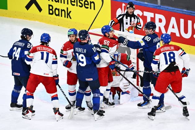 Libor Hajek of Czech Republic (55) and Saku Maenalanen of Finland (80) during the quarterfinal match Finland vs Czech Republic at the 2026 IIHF Ice hockey, Eishockey World Championship, WM, Weltmeisterschaft on May 28, 2026, Zurich, Switzerland. (CTKxPhoto RadekxPetrasek) CTKPhotoP2026052806866  CTKPhotoP2026052806866