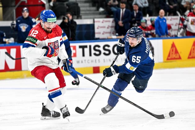 ZURICH, SWITZERLAND - MAY 28: Jiri Cernoch of Czechia L) blocks the shot from Sakari Manninen of Finland R) during the 2026 IIHF Ice hockey, Eishockey World Championship, WM, Weltmeisterschaft Switzerland game between Finland and Czechia at Swiss Life Arena on May 28, 2026 in Zurich, Zurich. Zurich Swiss Life Arena Zurich Switzerland *** ZURICH, SWITZERLAND MAY 28 Jiri Cernoch of Czechia L blocks the shot from Sakari Manninen of Finland R during the 2026 IIHF Ice Hockey World Championship Switzerland game between Finland and Czechia at Swiss Life Arena on May 28, 2026 in Zurich, Zurich Zurich Swiss Life Arena Zurich Switzerland Copyright: xJustPictures.ch AndreaxBrancax jp-en-EuSpIm-JP7_ANB_FinCze_28052026_0585