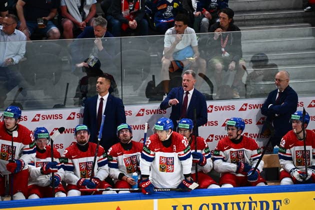 From left assistant Tomas Plekanec, Czech national hockey team coach Radim Rulik and assistant Jiri Kalous during the quarterfinal match Finland vs Czech Republic at the 2026 IIHF Ice hockey, Eishockey World Championship, WM, Weltmeisterschaft on May 28, 2026, Zurich, Switzerland. (CTKxPhoto RadekxPetrasek) CTKPhotoP2026052807100  CTKPhotoP2026052807100