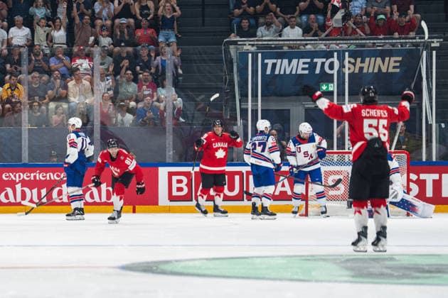 FRIBOURG, FRIBOURG - MAY 28: Canada players celebrate after Dylan Holloway scored during the 2026 IIHF World Championship, WM, Weltmeisterschaft quarterfinal match between Canada and the United States at BCF Arena on May 28, 2026 in Fribourg, Fribourg, Switzerland.  Copyright: xLivioxBaeriswylx xSPPx Sportspressphoto_SPR156146